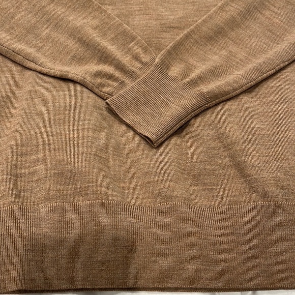 Banana Republic Long Sleeve Sweater V neck sweater 100% Merino wool size M - Picture 3 of 9